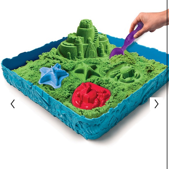 green kinetic sand